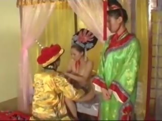 Chinez emperor fucks cocubines, gratis xxx film 7d
