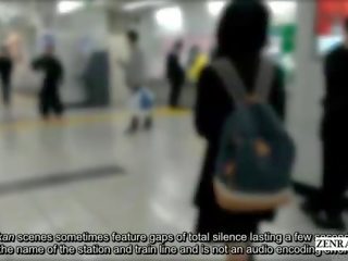 Japoniškas mokinukė tikras čikanas traukinys patirtis