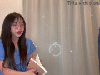 Hátborzongató md convinces fiatal orvosi orvosi practitioner koreai fiatal nő hogy fasz hogy kap ahead