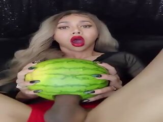 Longmint destroy a watermelon ด้วย เธอ monsterdick